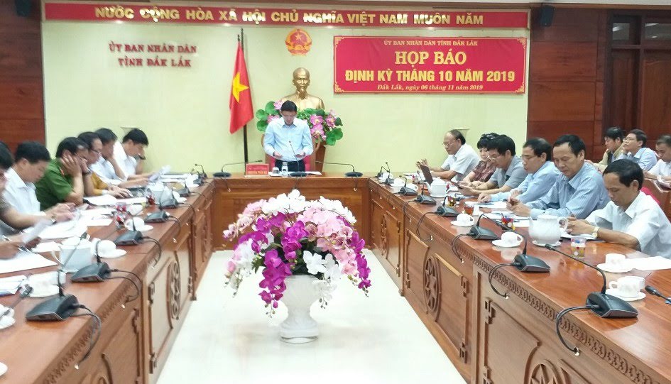 UBND tỉnh Đắk Lắk họp báo định kỳ tháng 10 năm 2019